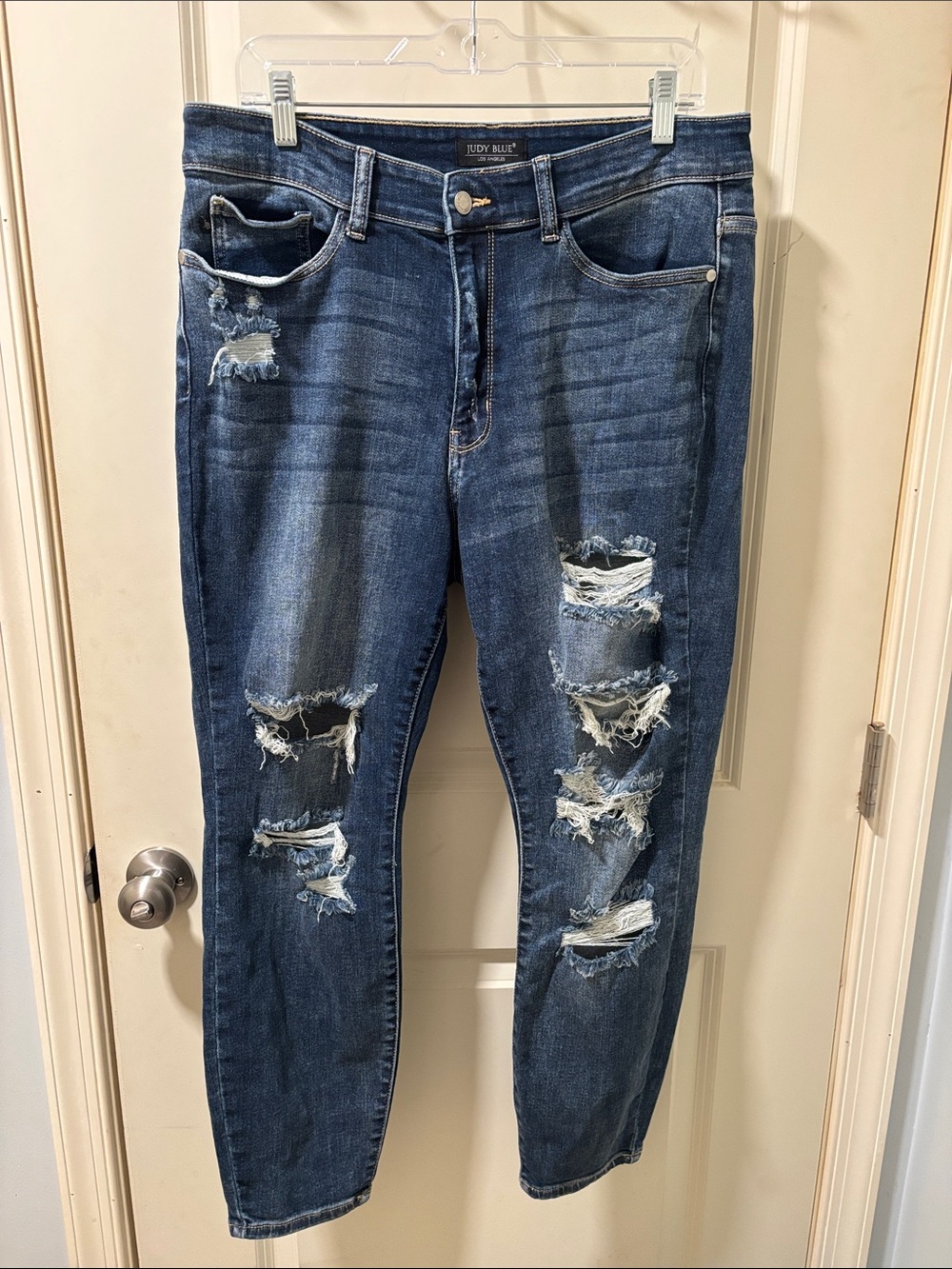 Judy Blue Distressed Boyfriend Jeans